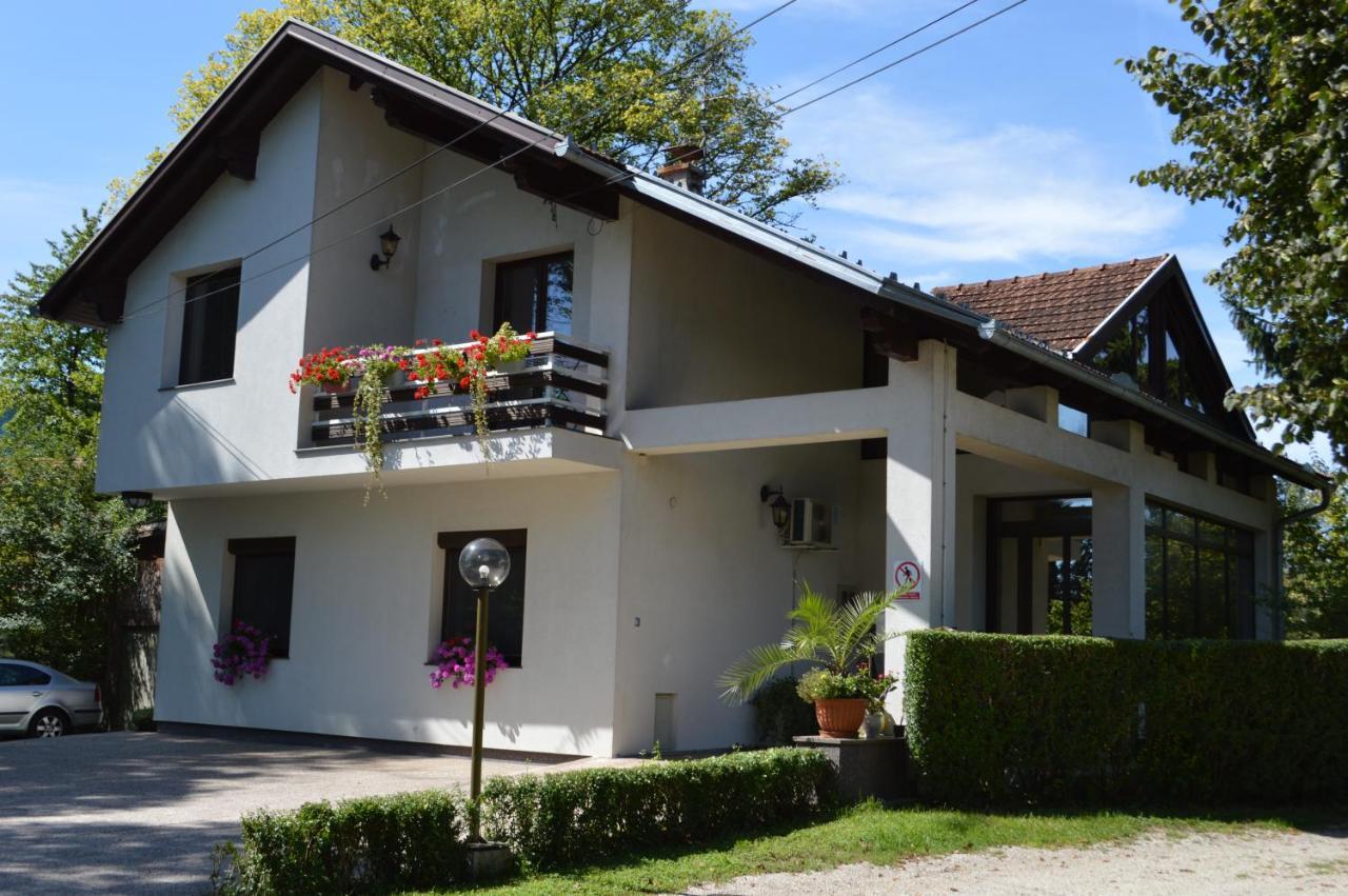 Villa My Island Bihać Exteriör bild